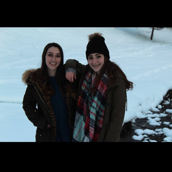 Meet your Posher, Lauren - Picture 1 of 1